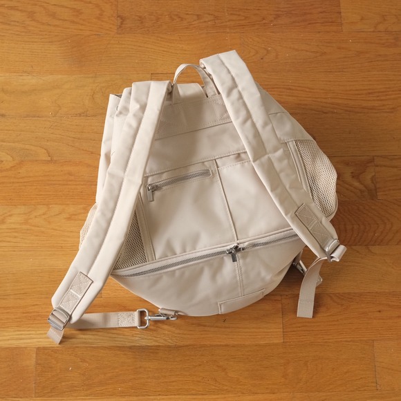 maxbone Extra Mile Rucksack Cream Nylon 2-in-1 Small Dog Carrier Backpack - Picture 3 of 8